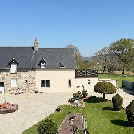 Maison La Touchardiere Barenton Екстериор снимка
